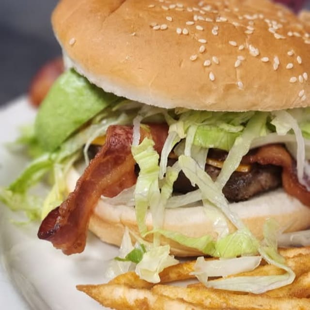Deluxe Burger.