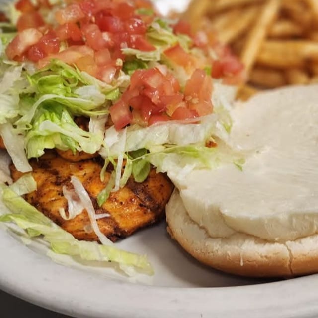 POLLO BURGER.